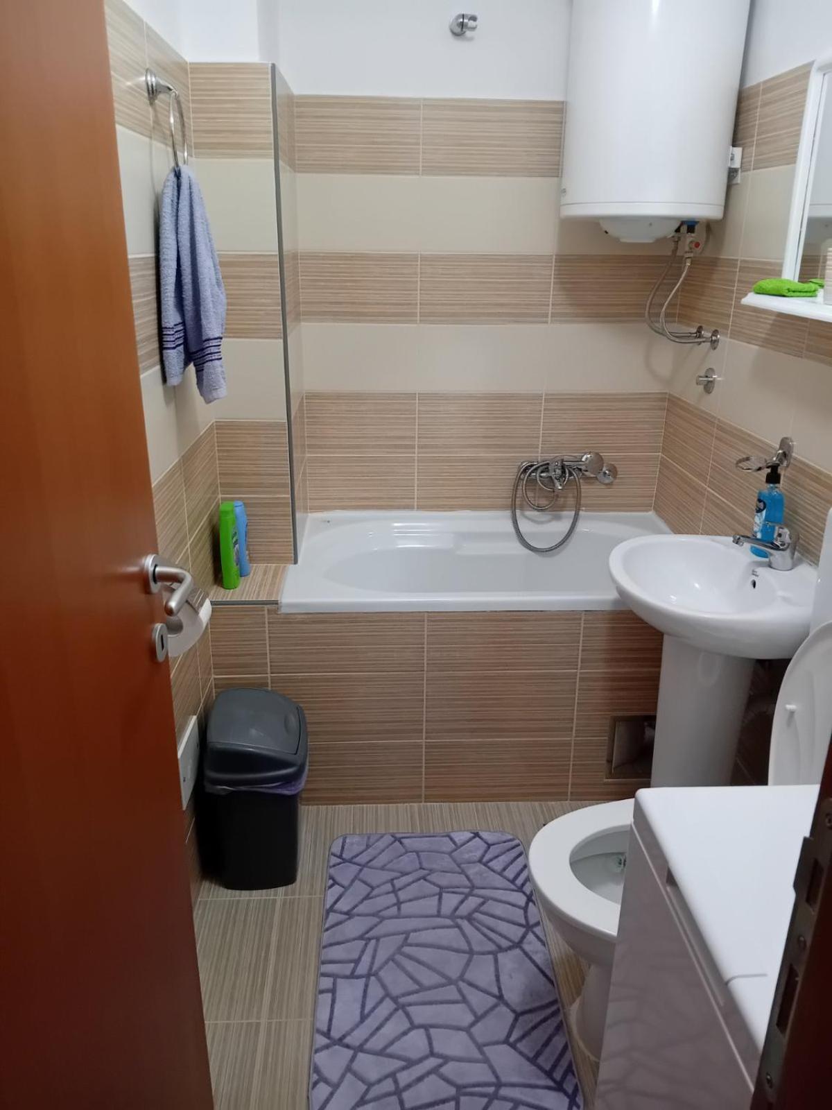 Studio Apartman D&S بلوزين المظهر الخارجي الصورة